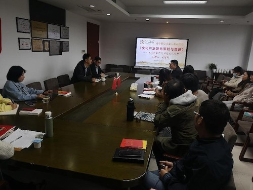 成人电影
举办课程思政示范课堂案例分享会1